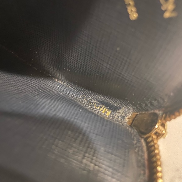 Authentic Louis Vuitton Round Coin Purse - Picture 7 of 8